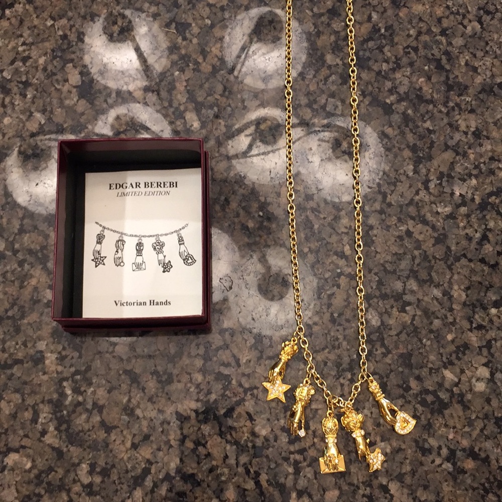New vintage Limited addition necklace
